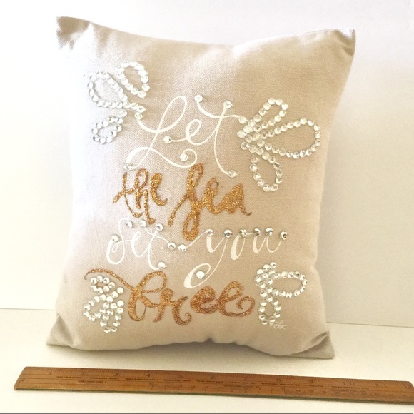 DECORATIVE ACCENT PILLOW - Picture 3 of 9